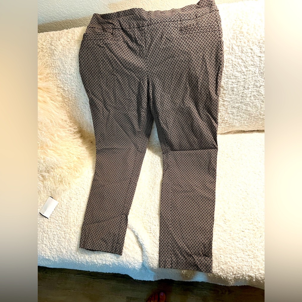 Subtle office pants